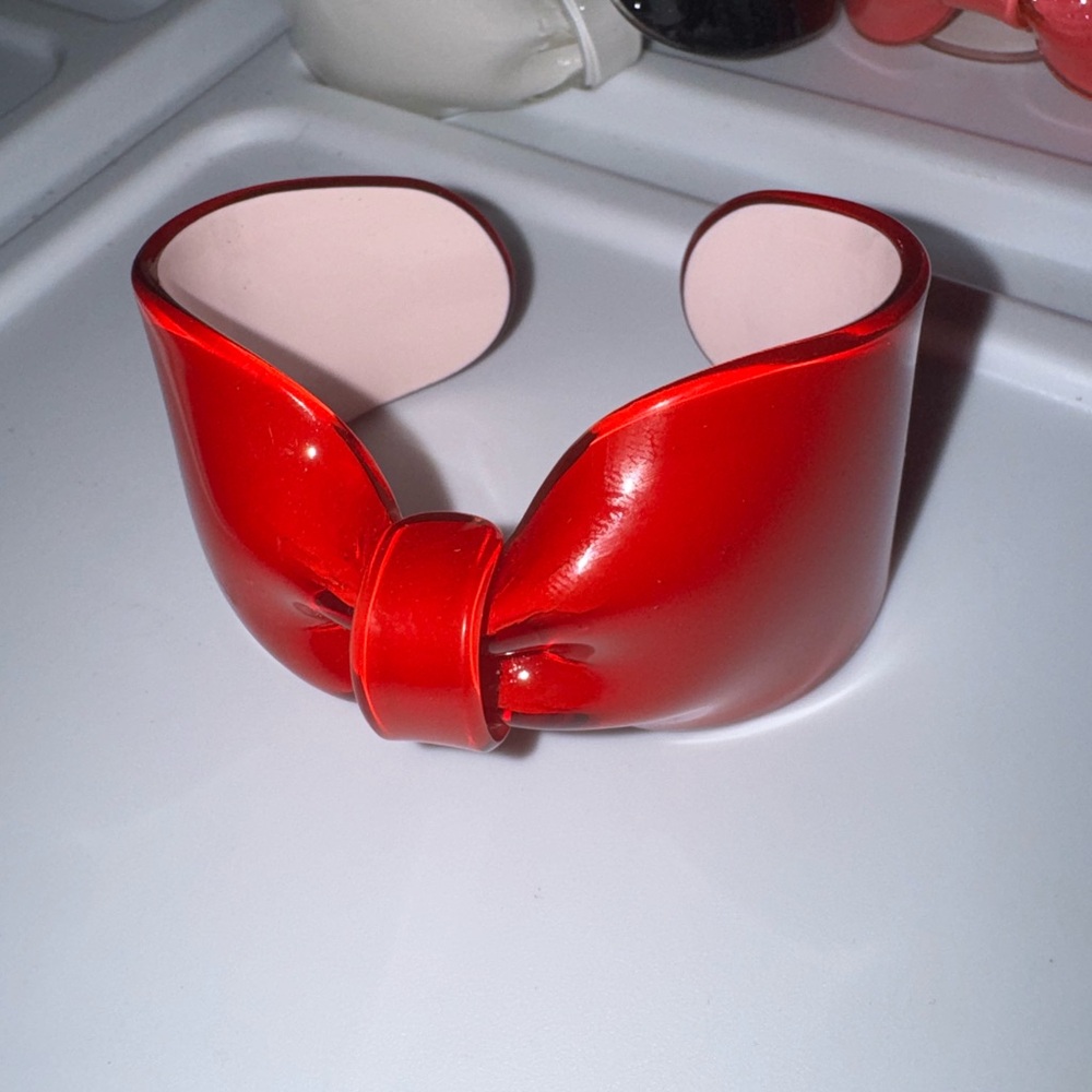 Source Unknown Vibrant Red Bow Bracelet